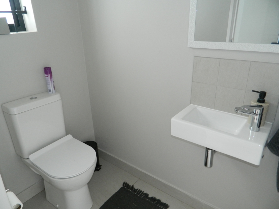 2 Bedroom Property for Sale in Paarl North Western Cape